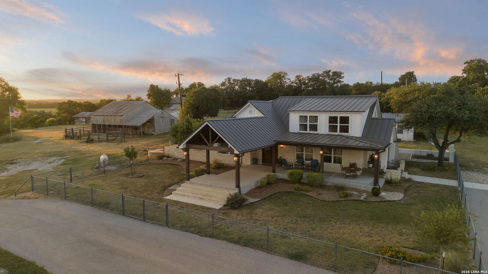 Property Photo:  2825 W Ammann Rd  TX 78163 