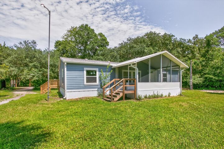 Property Photo:  6593 Crooked Creek Ln  FL 32095 