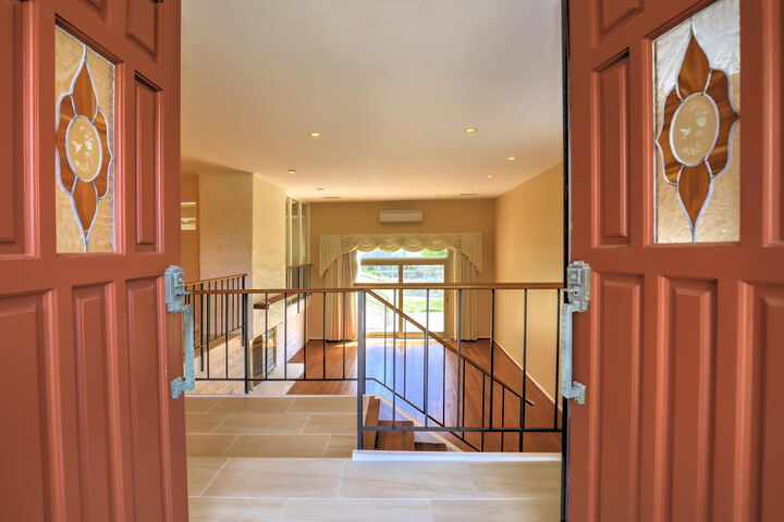 Property Photo:  840 Serenidad Place  CA 93117 