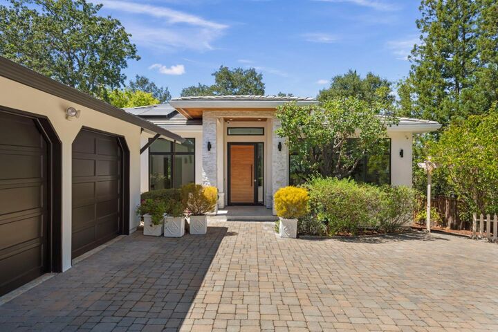 Property Photo: 15477 One Oak Lane CA 95030
