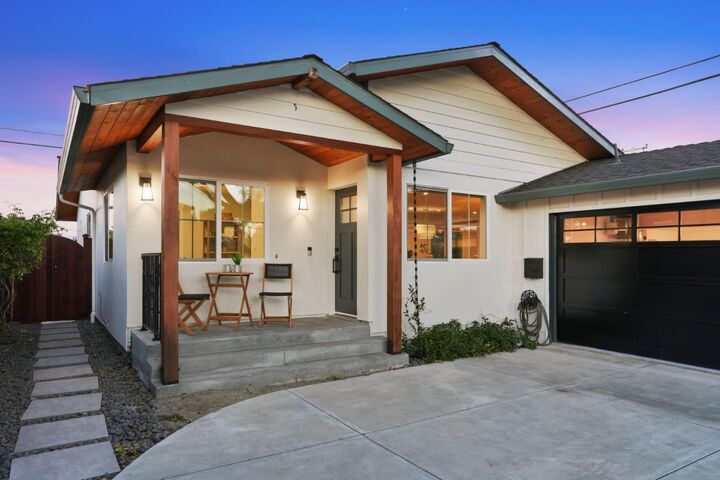 Property Photo:  2133 Santa Cruz Avenue  CA 95051 