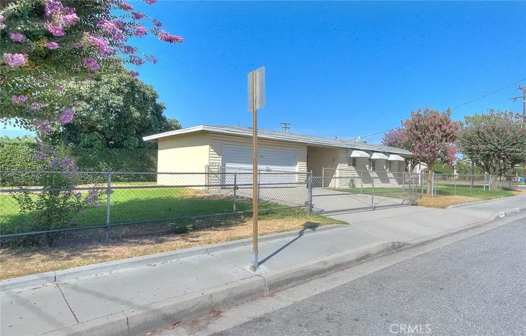 Property Photo: 11161 Basye CA 91731