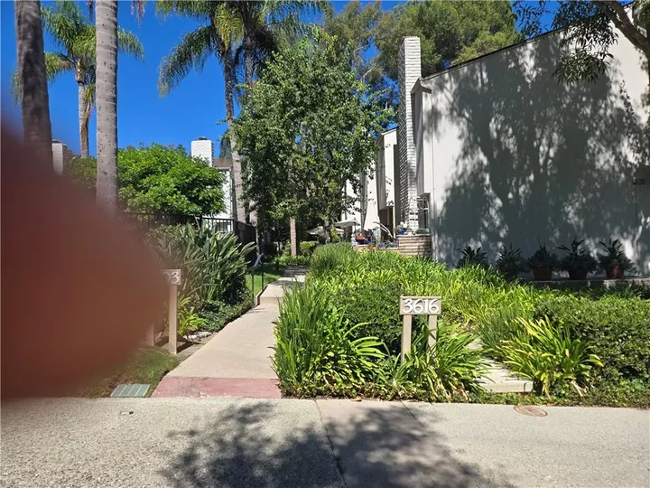 Property Photo: 3616 W Estates Lane #D CA 90274