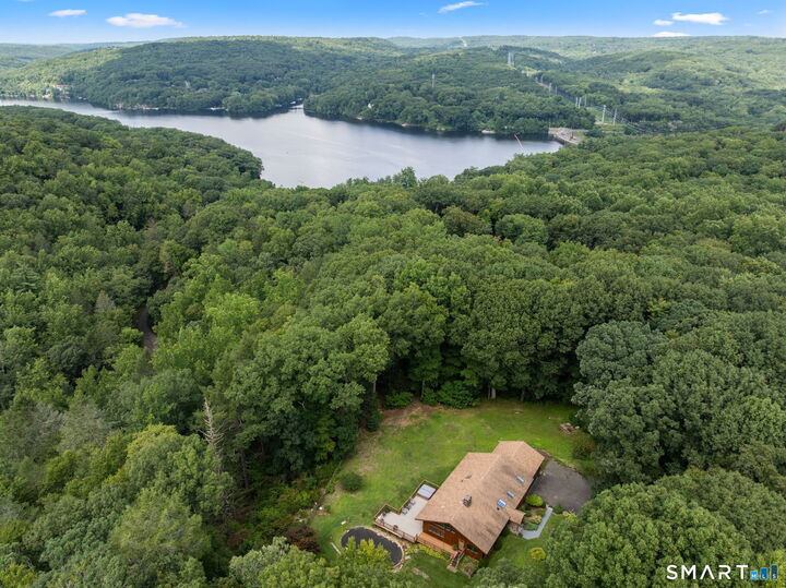 Property Photo:  65 Cottage Street  CT 06468 