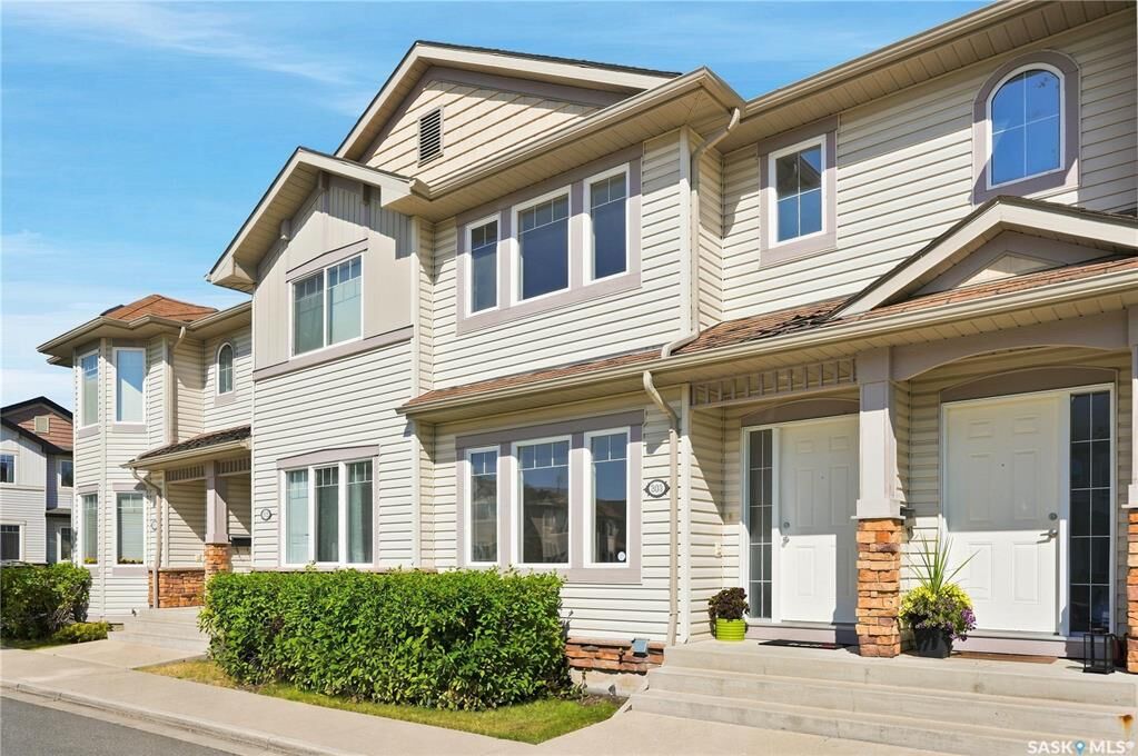 Property Photo: 303 Slimmon Place 303 SK S7V 0A8