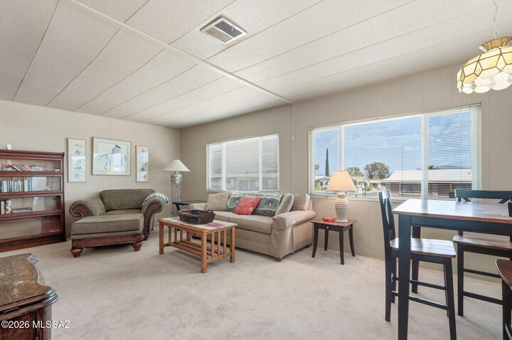 Property Photo: 1641 N Pacana Way AZ 85614