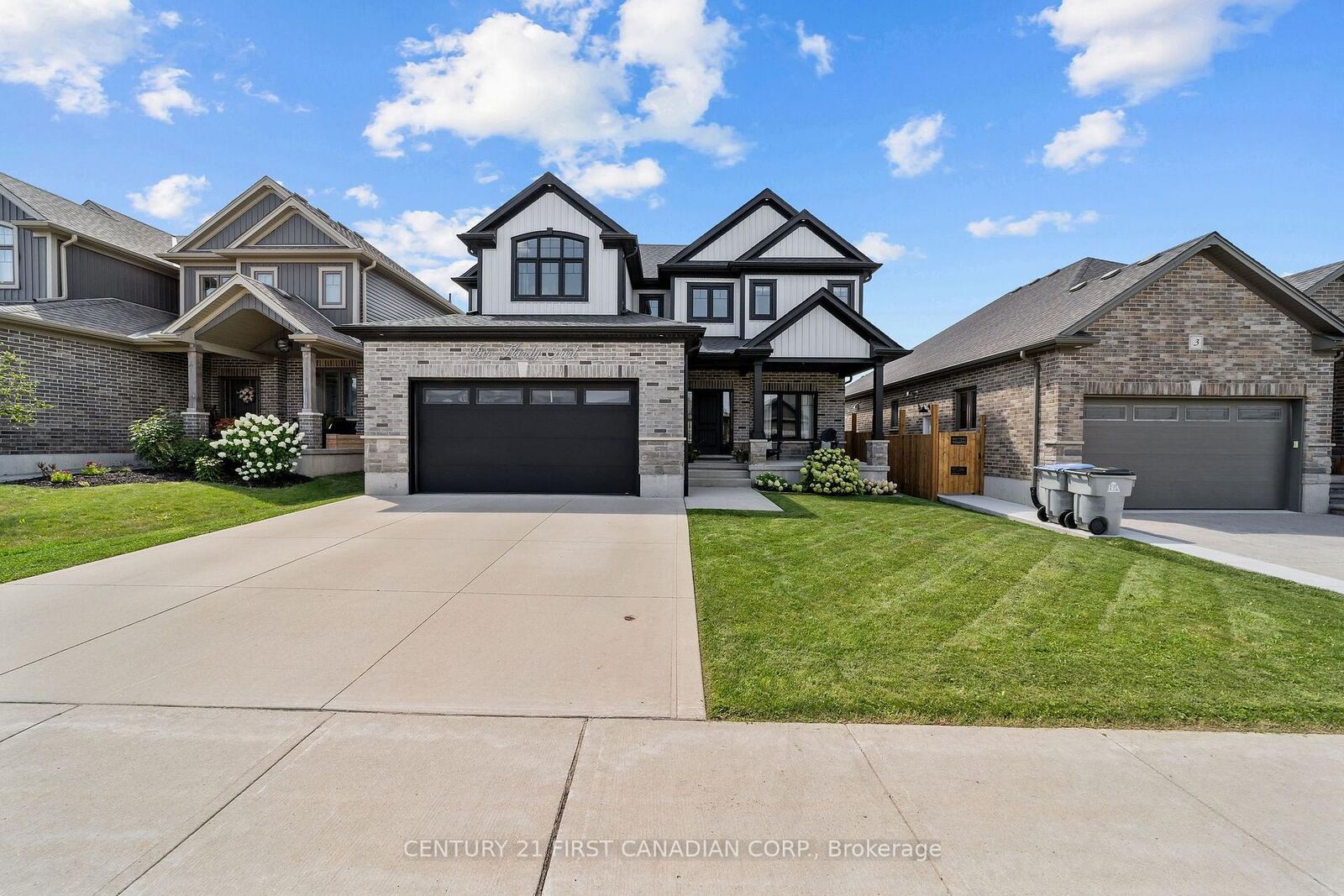 Property Photo:  5 Hardy Court  ON N0M 2J0 