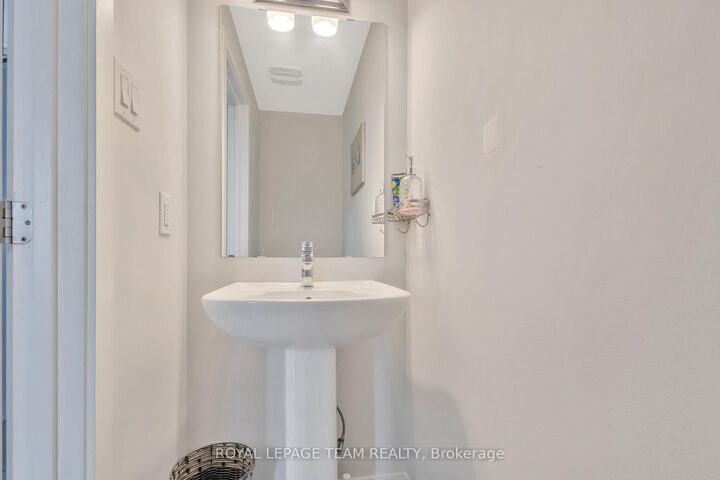 Property Photo:  2501 Watercolours Way  ON K2J 7B1 