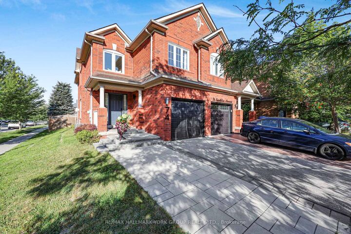 Property Photo: 74 Snedden Avenue ON L4G 7K7