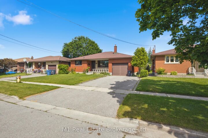 Property Photo:  27 Palermo Crescent  ON N1E 2J8 