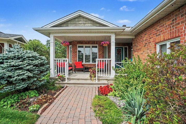 Property Photo: 4219 Green Gables Lane ON K1V 1W8