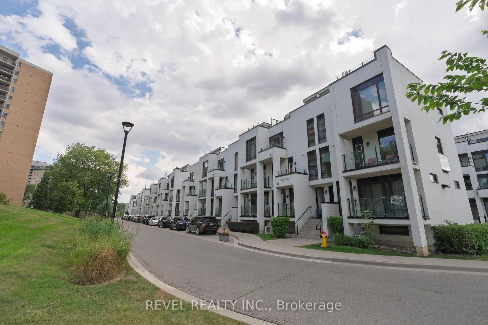 Property Photo:  136 Widdicombe Hill Boulevard 108  ON M9R 0A9 