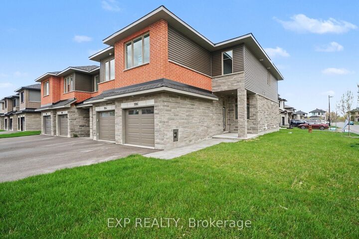 Property Photo: 1186 Cope Drive ON K2S 3C4