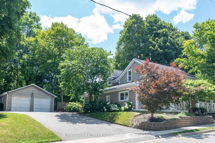 Property Photo:  255 Macdonald Street  ON L7C 1L8 