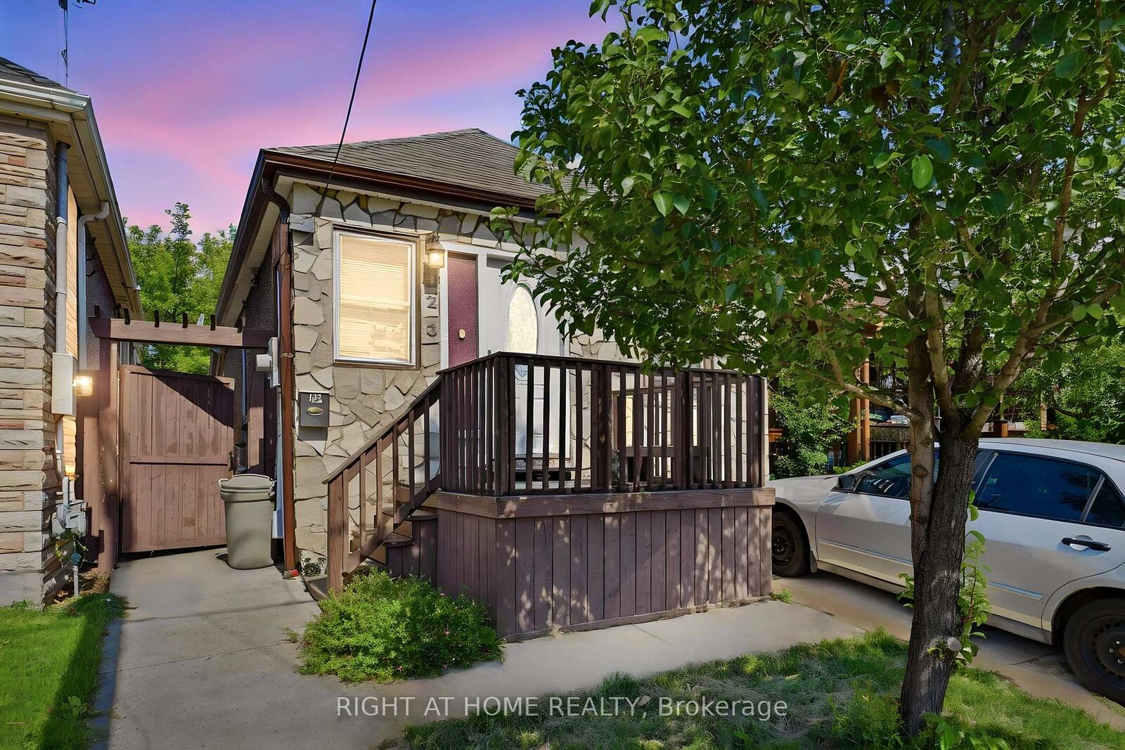 Photo de la propriété:  123 Crosthwaite Avenue N  ON L8H 4V4 