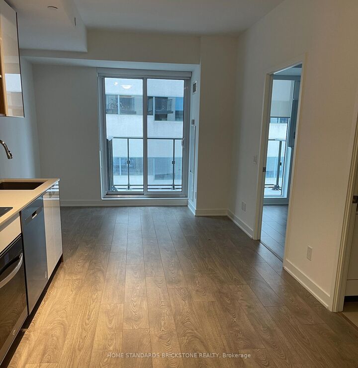 Property Photo: 543 Richmond St N/A W 931 ON M5V 1Y6