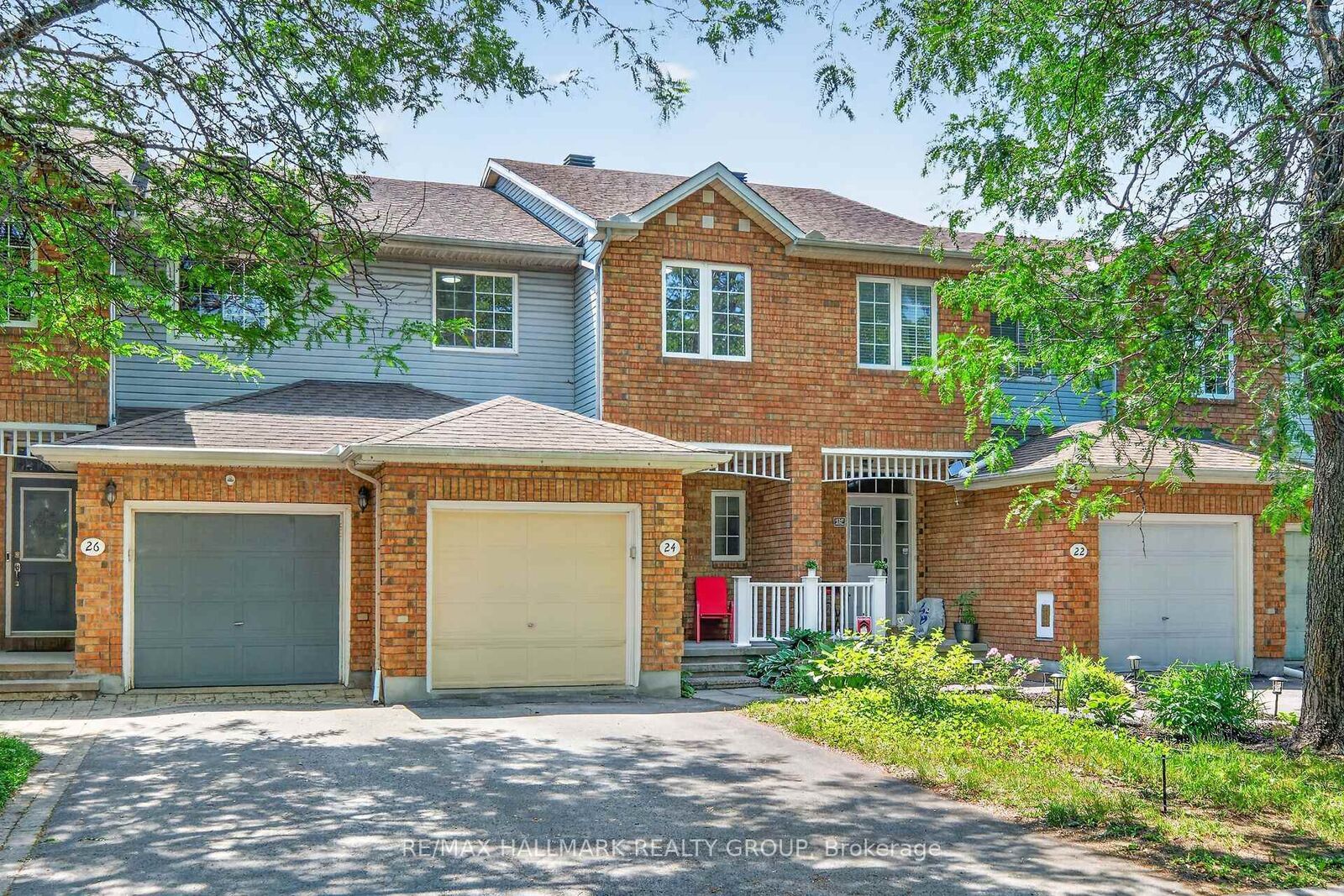Property Photo: 24 Gray Crescent ON K2K 3J6