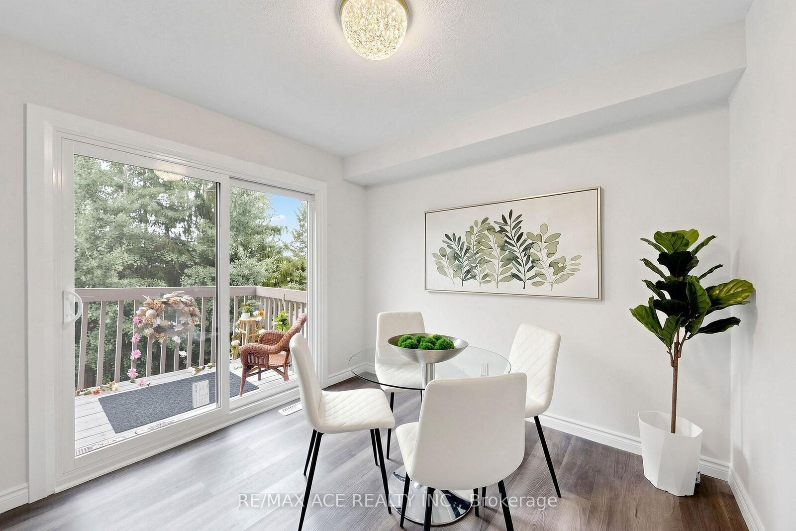 Property Photo:  119 Primeau Drive  ON L4G 6Z6 