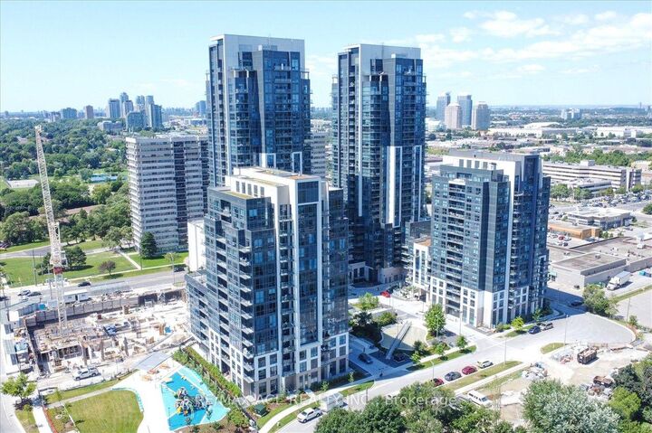 Property Photo:  30 Meadowglen Place 310  ON M1G 0A6 
