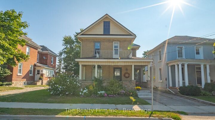 Property Photo:  94 Woodstock Street N  ON N0B 2R0 