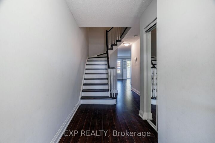 Property Photo:  200 Cresthaven Road 45  ON L7A 1J5 