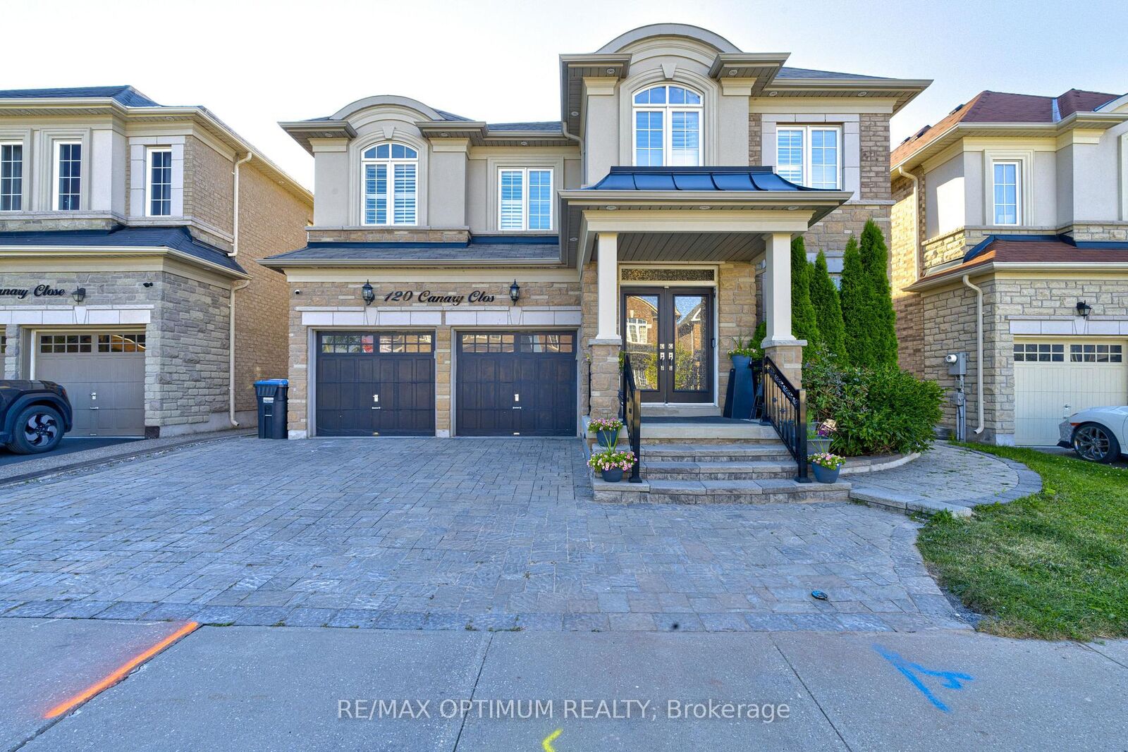 Property Photo: 120 Canary Close ON L6X 3A9
