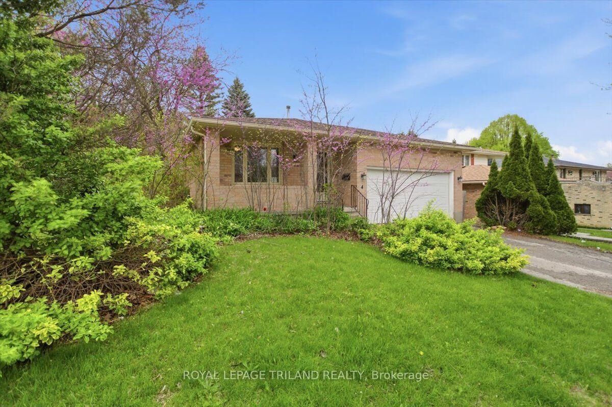 Property Photo:  4 Chepstow Gate 1  ON N6G 3S7 