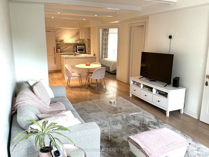 Property Photo: 1174 Yonge Street 301 ON M4W 2L9