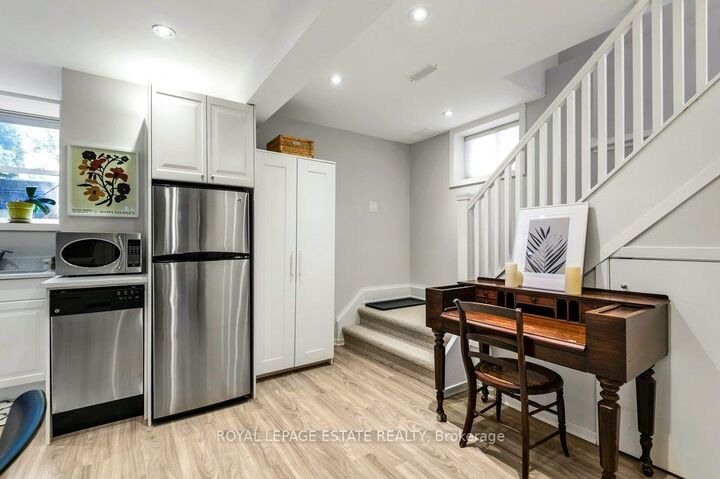 Property Photo:  17 Birdsall Avenue Lower  ON M4R 2B7 