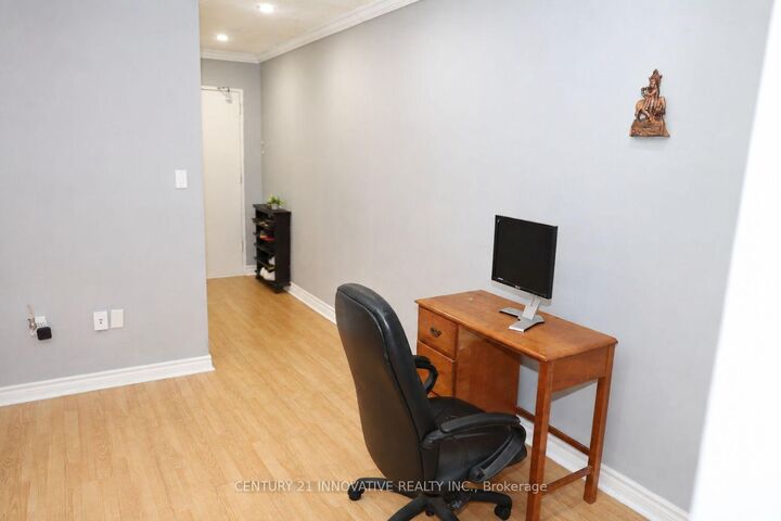 Photo de la propriété:  936 Glen Street 101  ON L1J 5Z7 