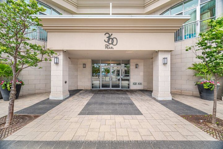 Property Photo: 360 Pearl Street 303 ON L7R 1E1