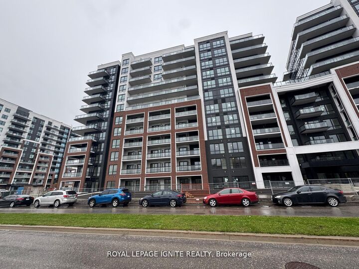 Property Photo:  51 Clarington Boulevard 101  ON L1C 7J8 
