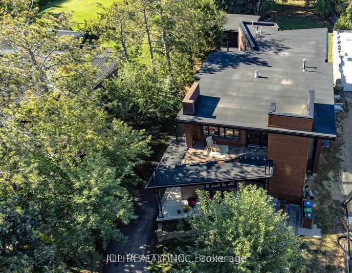 1436 Haig Boulevard — photo 1