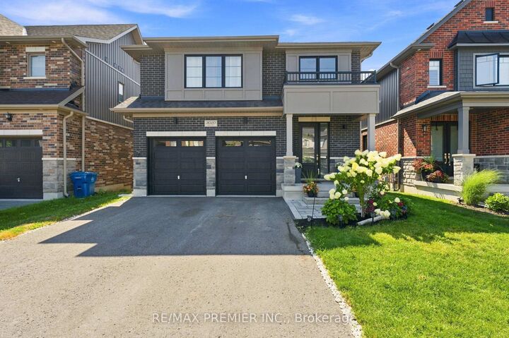 Property Photo: 3020 Sierra Drive ON L3V 8M7