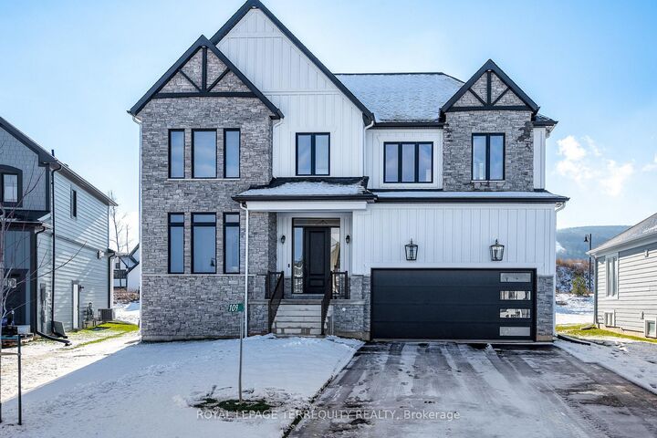 Property Photo:  109 Stillwater Crescent S/T  ON L9Y 4P5 