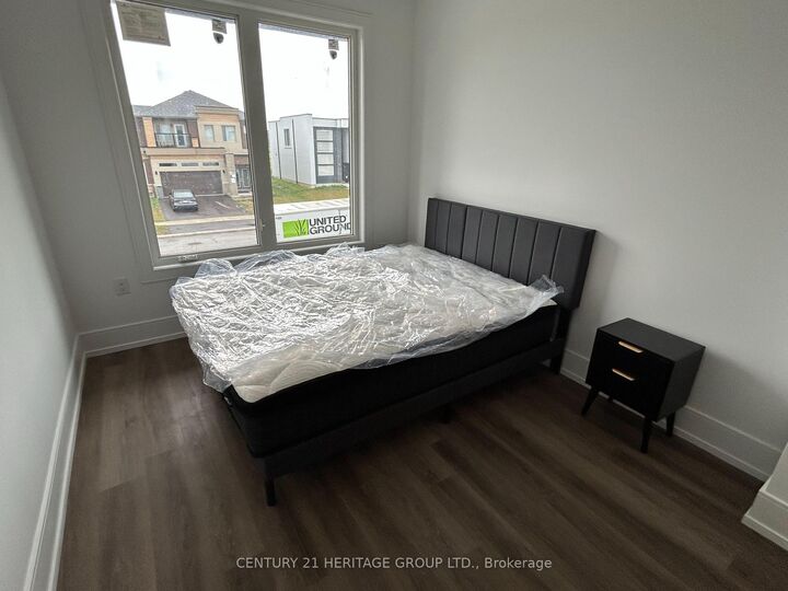 Property Photo:  3714 Quayside Drive  ON L3V 8M9 