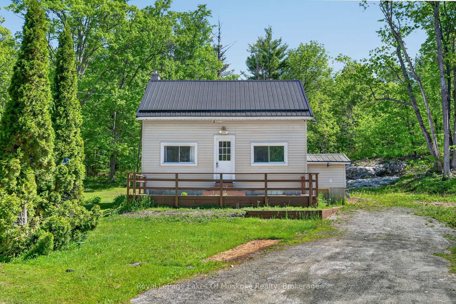Property Photo:  1018 Sniders Bay Road  ON P1P 1R2 
