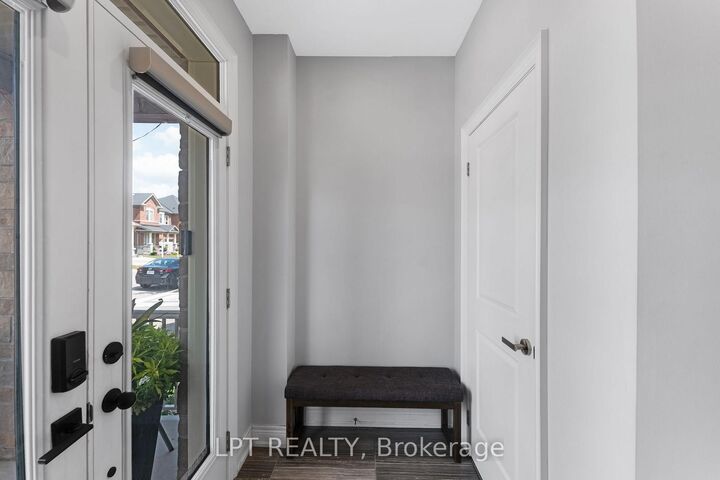 Property Photo: 33 Mondial Crescent ON L9N 0S1