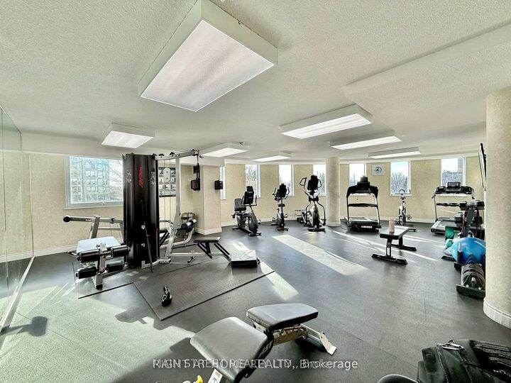 Property Photo:  326 Major Mackenzie Drive E 314  ON L4C 8T4 