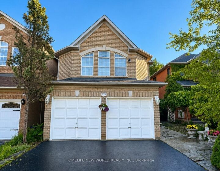 2326 Yorktown Circle — photo 1