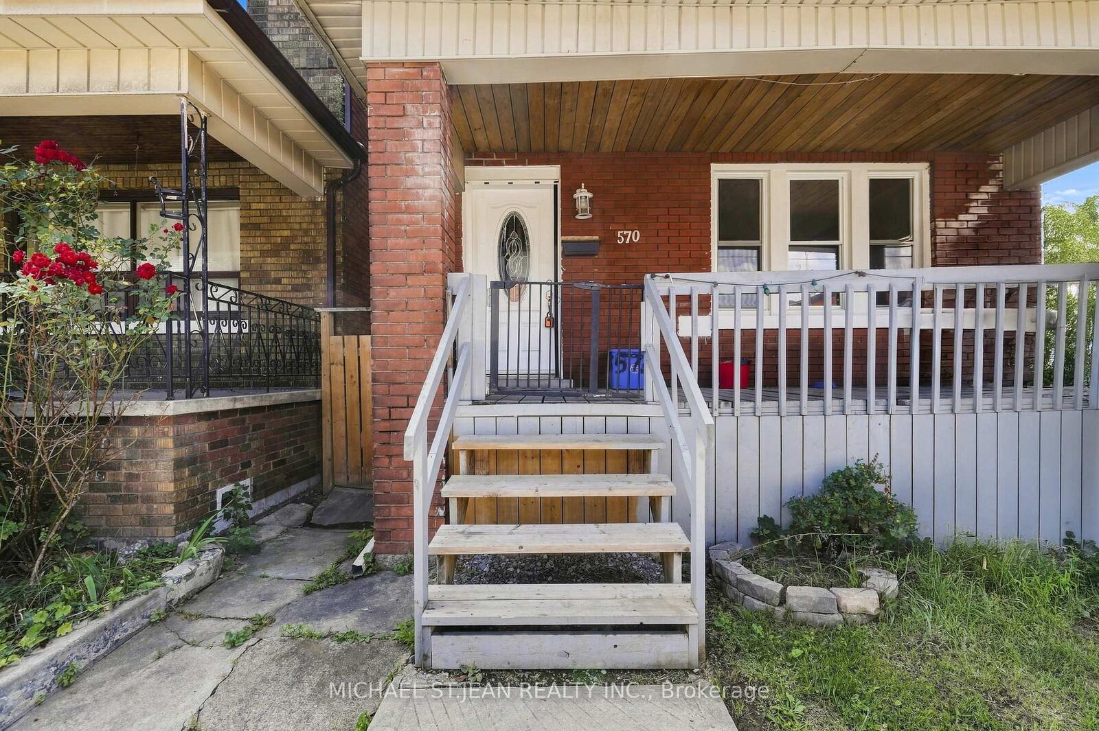 Property Photo:  570 Cannon Street  ON L8L 2G4 