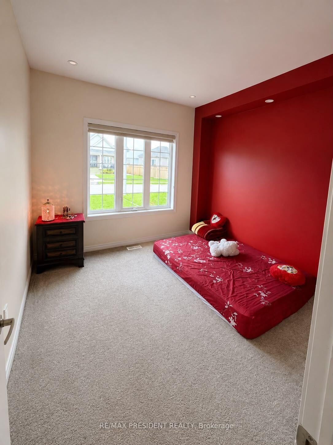 Property Photo:  37 Todd Crescent  ON N0C 1B1 