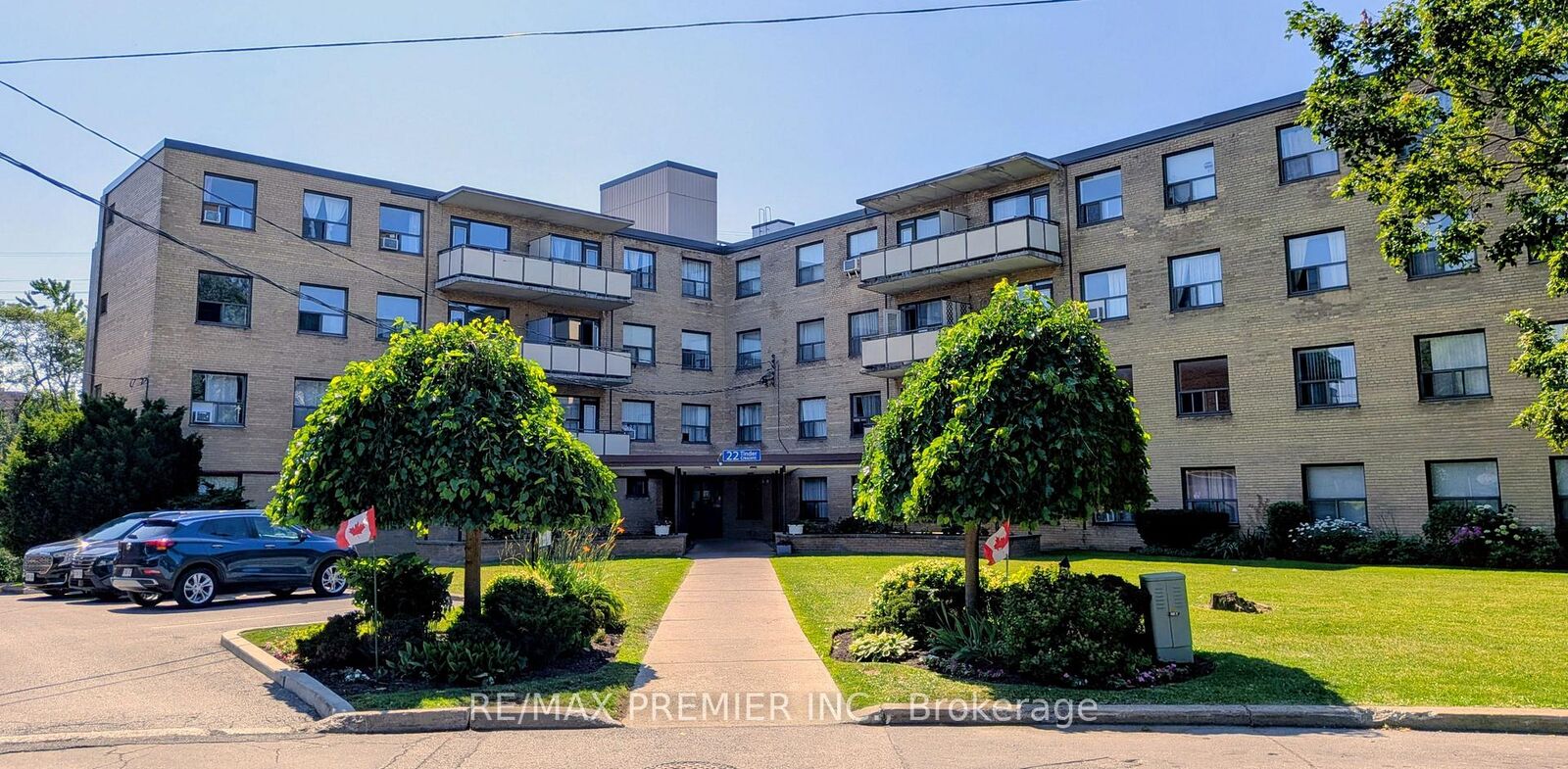 Property Photo:  22 Tinder Crescent 104  ON M4A 1L6 