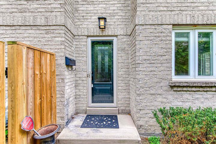 Property Photo:  3420 South Millway Drive 19  ON L5L 3V4 