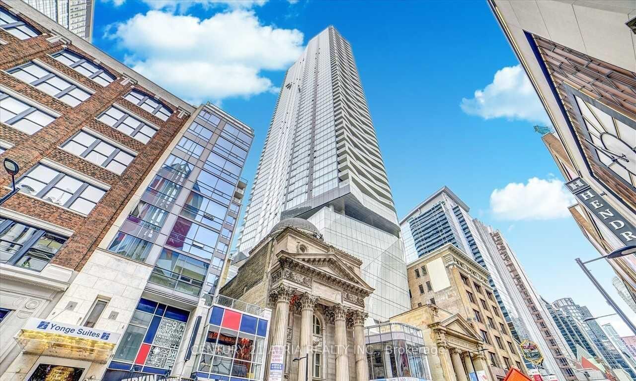 Property Photo:  197 Yonge Street 2901  ON M5B 0C1 