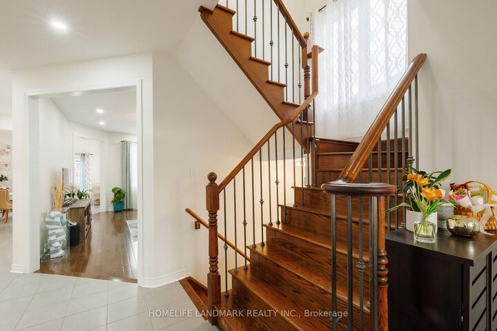 Property Photo: 59 Nature Way Crescent ON L9N 0A7