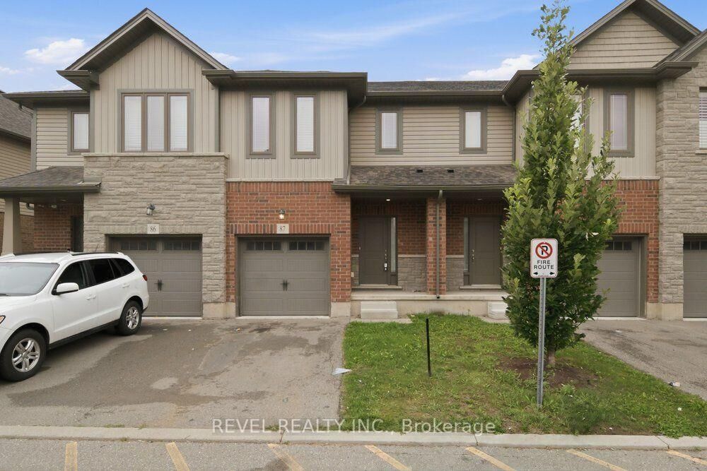 Property Photo:  77 Diana Avenue 87  ON N3T 0R6 