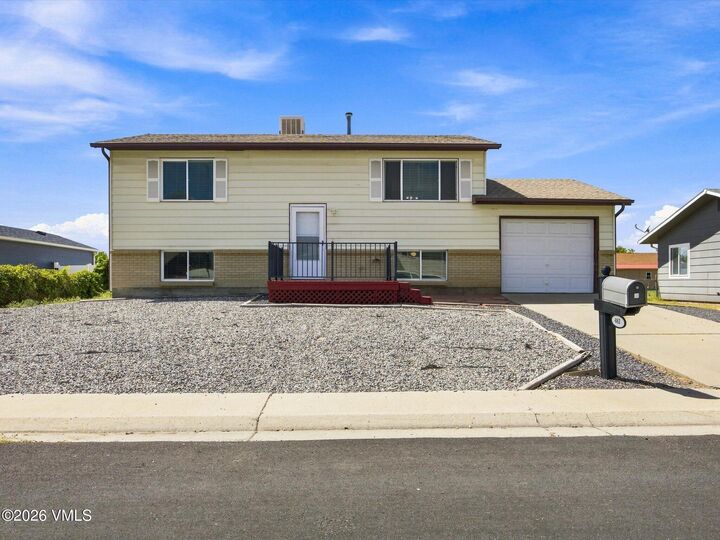 Property Photo:  481 McMullin Drive  CO 81505 