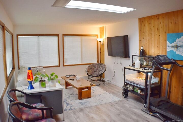 Property Photo: 4037 Cumberland Rd BC V8X 2E7