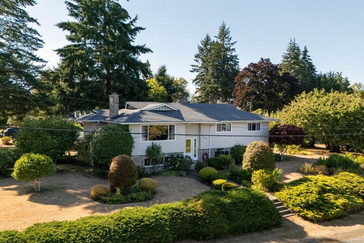 6224 Robin Way — photo 1